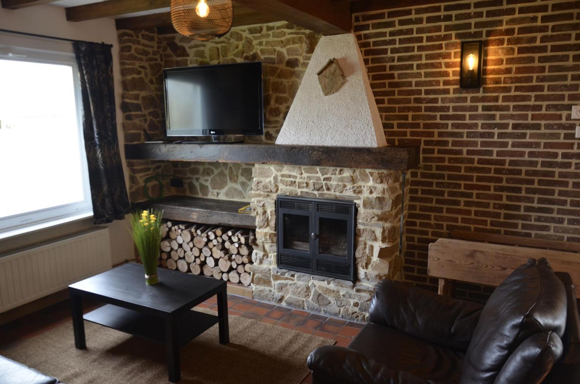 Isieres Le Refuge Du Grand Mitanヴィラ エクステリア 写真